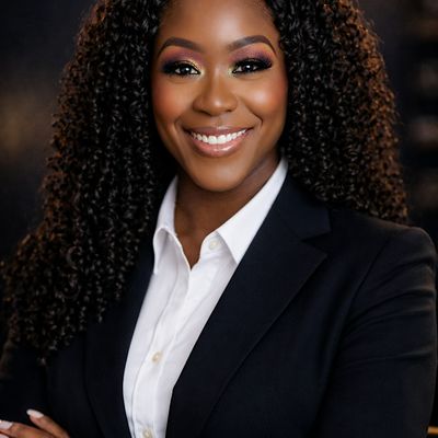 Dr. Katia Saintfort-Russ