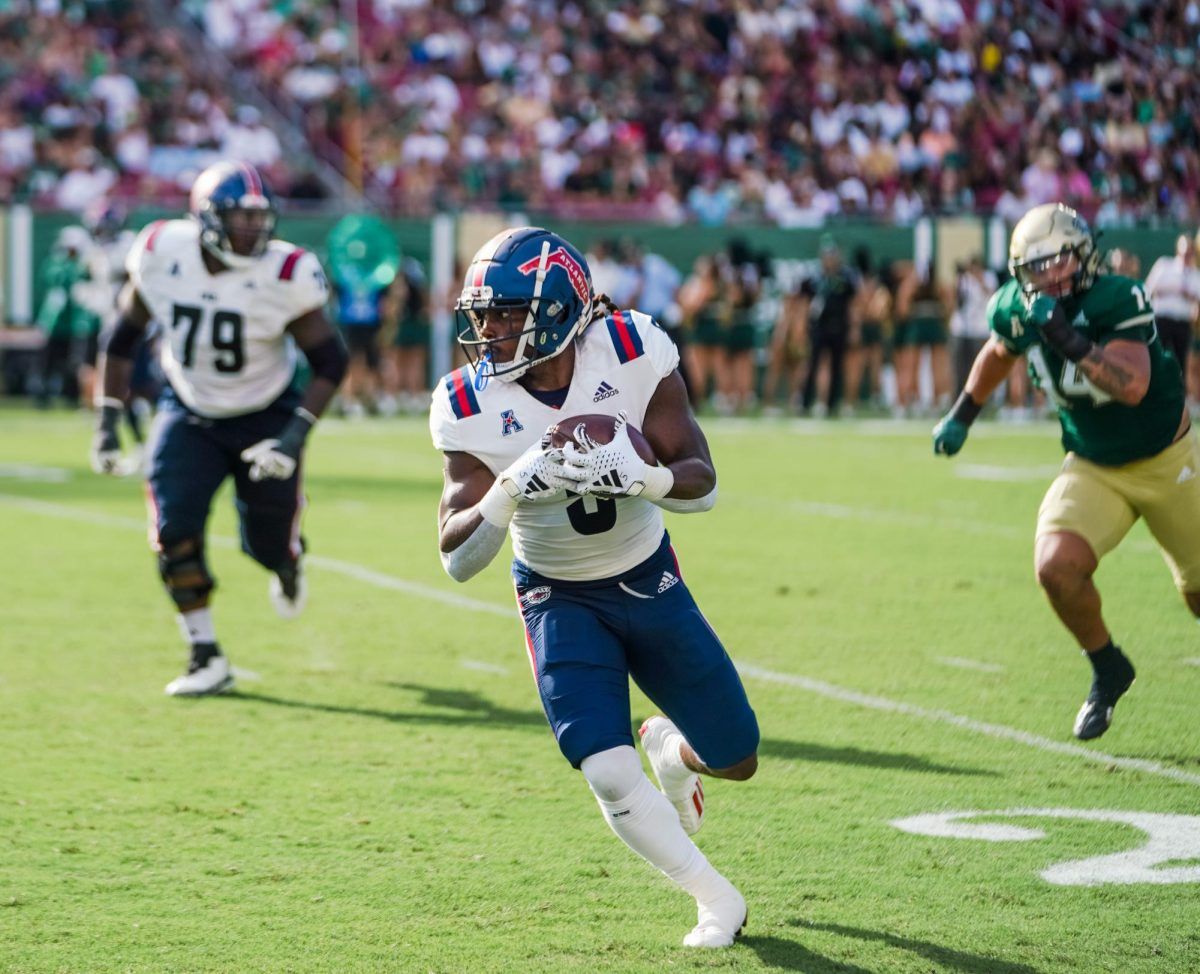 South Florida Bulls at Florida Atlantic Owls Football