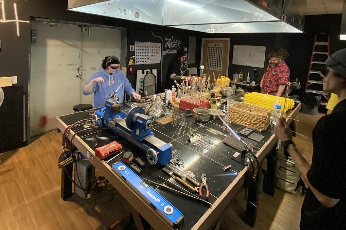 April BEGINNER Glass Blowing Class