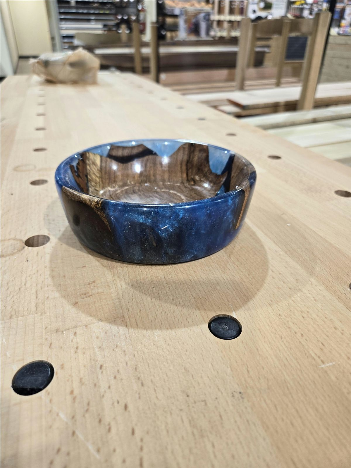 Epoxy & Wood Bowl Pouring & Turning