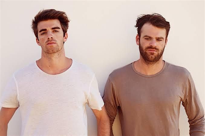 THE CHAINSMOKERS AT XS NIGHTCLUB ( SPECIAL GUEST DISCOLINES )