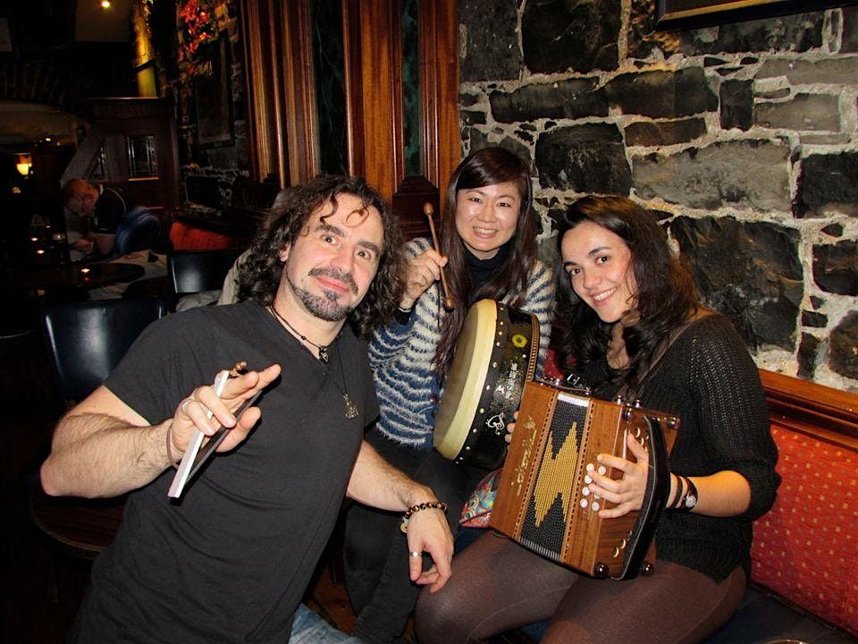 Traditional Irish music session