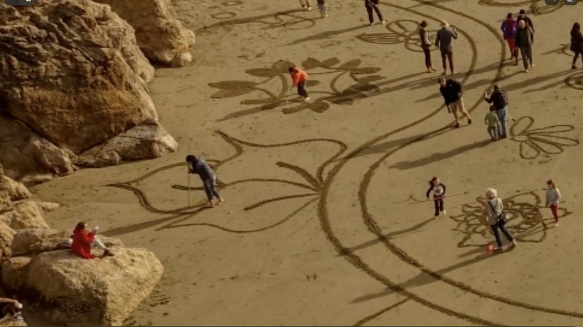 New Years Day Collaborative Beach Art