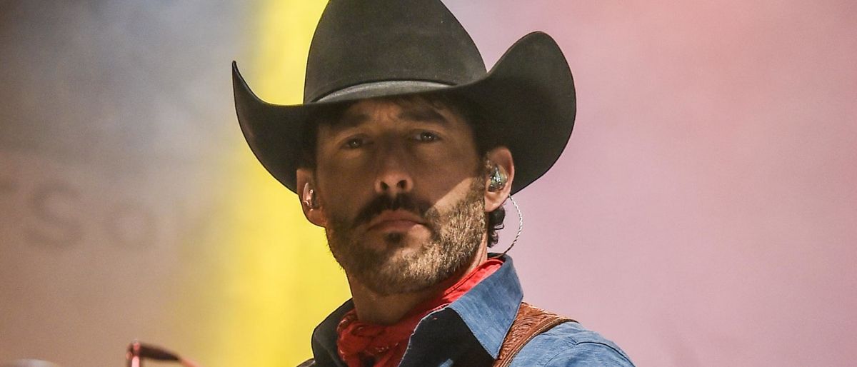 Parking Aaron Watson