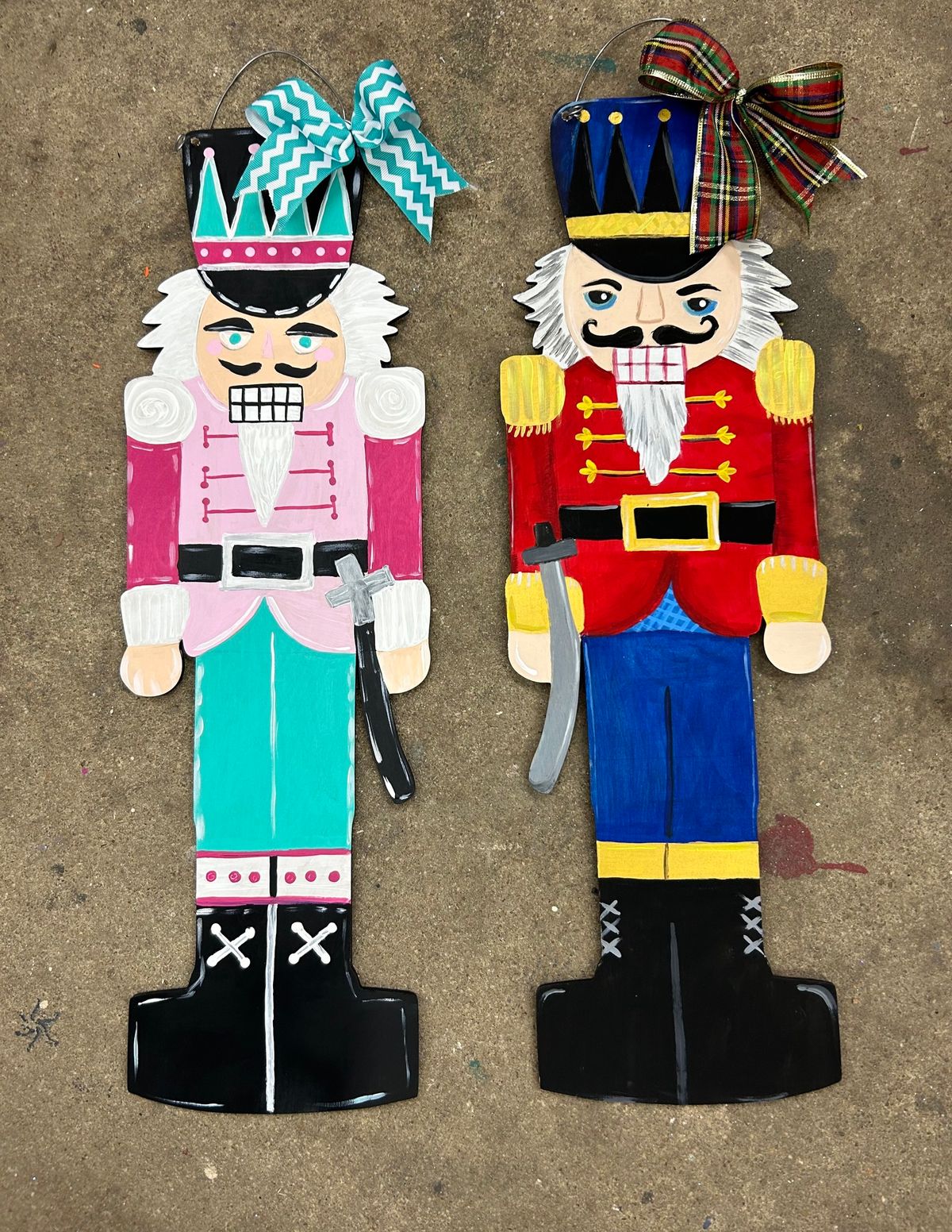 Nutcracker doorhanger with Accidental artist