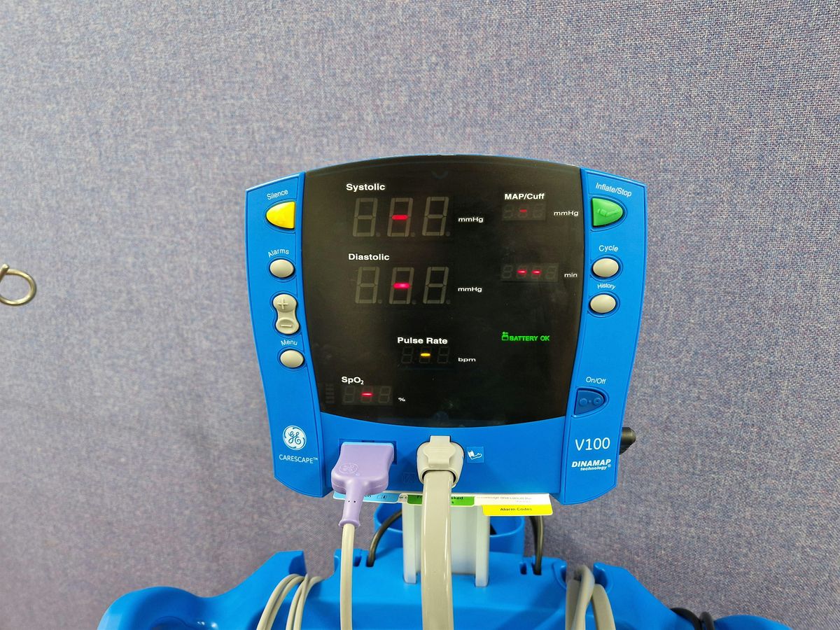 GE Carescape V100 Patient Monitoring - AT\/A - QMC