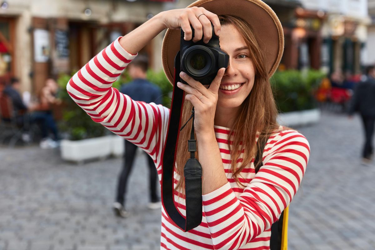 Dublin Walking Tour w\/ professional photographer