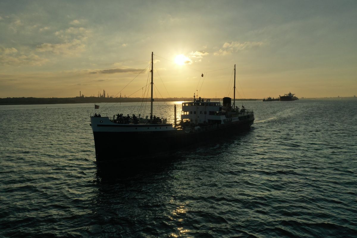 Steamship Shieldhall: Sunset Music Cruise