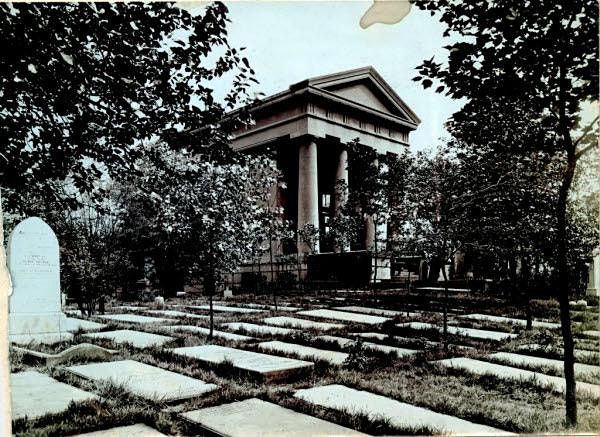 Guided Tour of Key Hill Cemetery in Birmingham jewellery Quarter, Hockley.