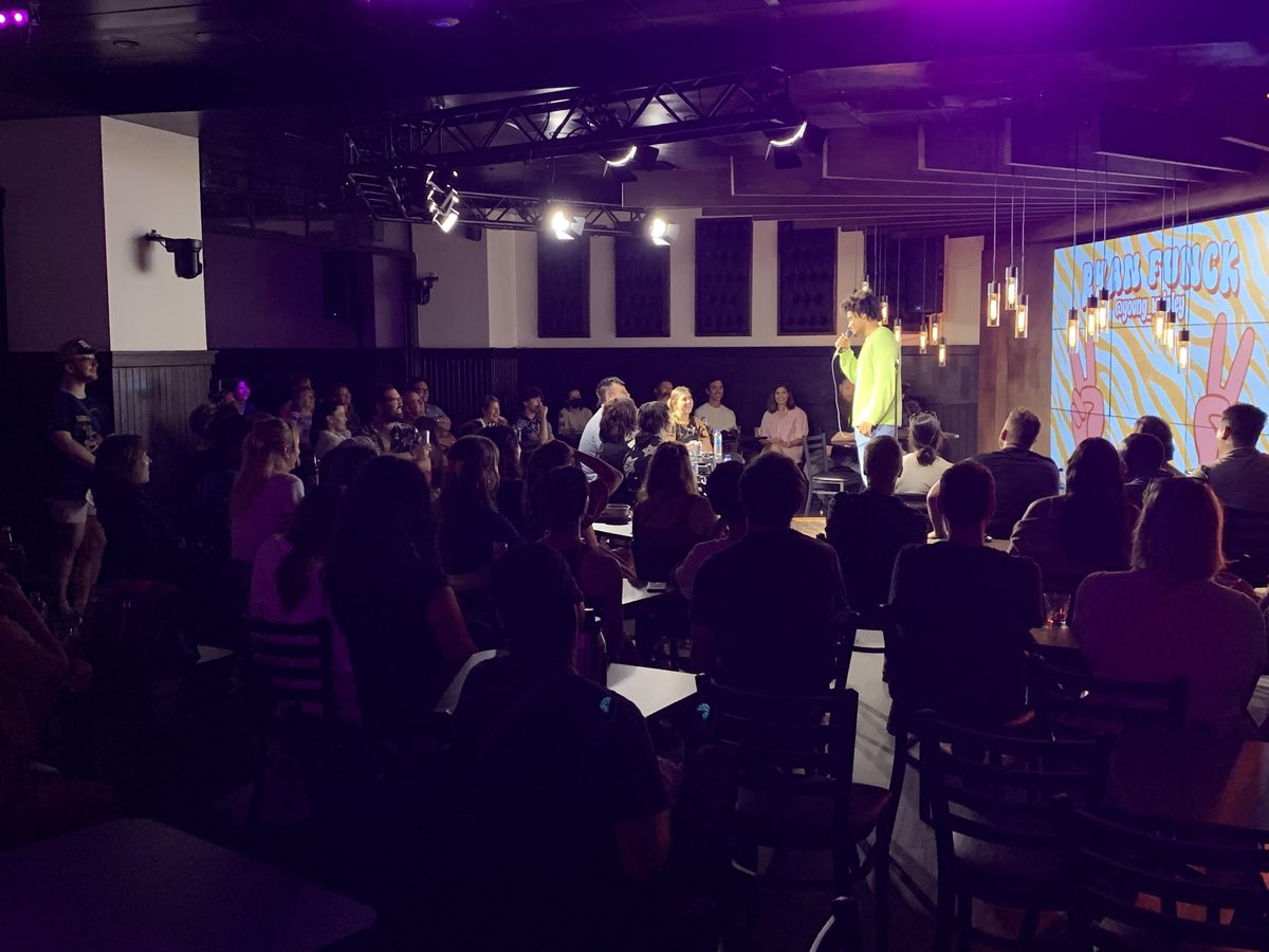 TUESDAY APRIL 25 TIGHT FIVE, The Comedy Bar Chicago Main Stage, 25