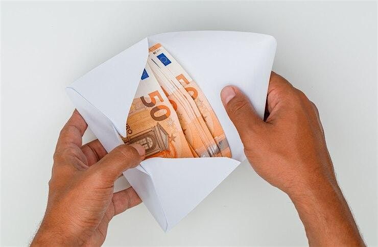 Besonnesch Kreditt a Pr\u00eat Offer verf\u00fcgbar fir jiddereen elo