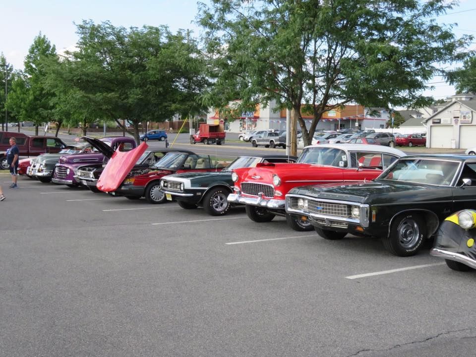 Palmer Park Mall Cruise Night