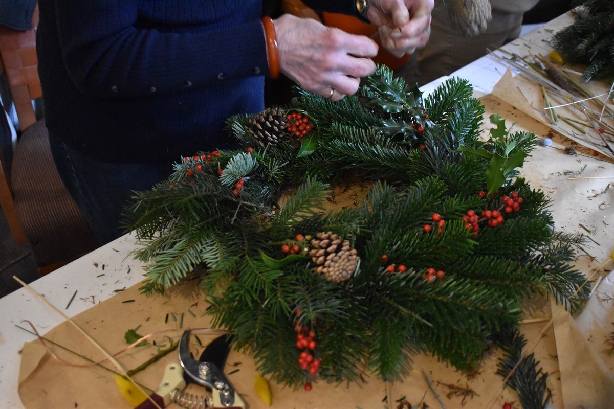 FESTIVE WREATHMAKING WORKSHOP - DAY