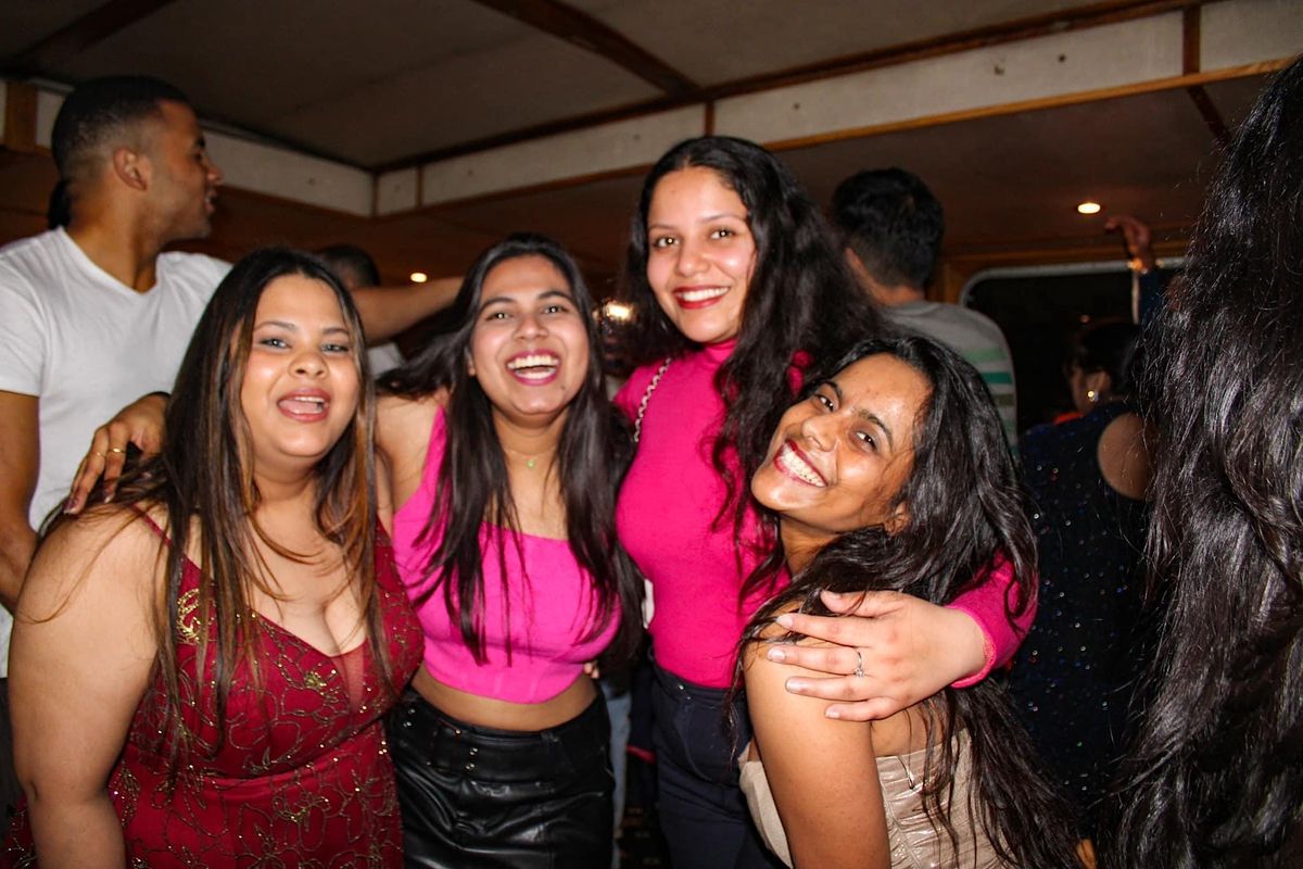 FLASH SALE-Bollywood boat party celebrations