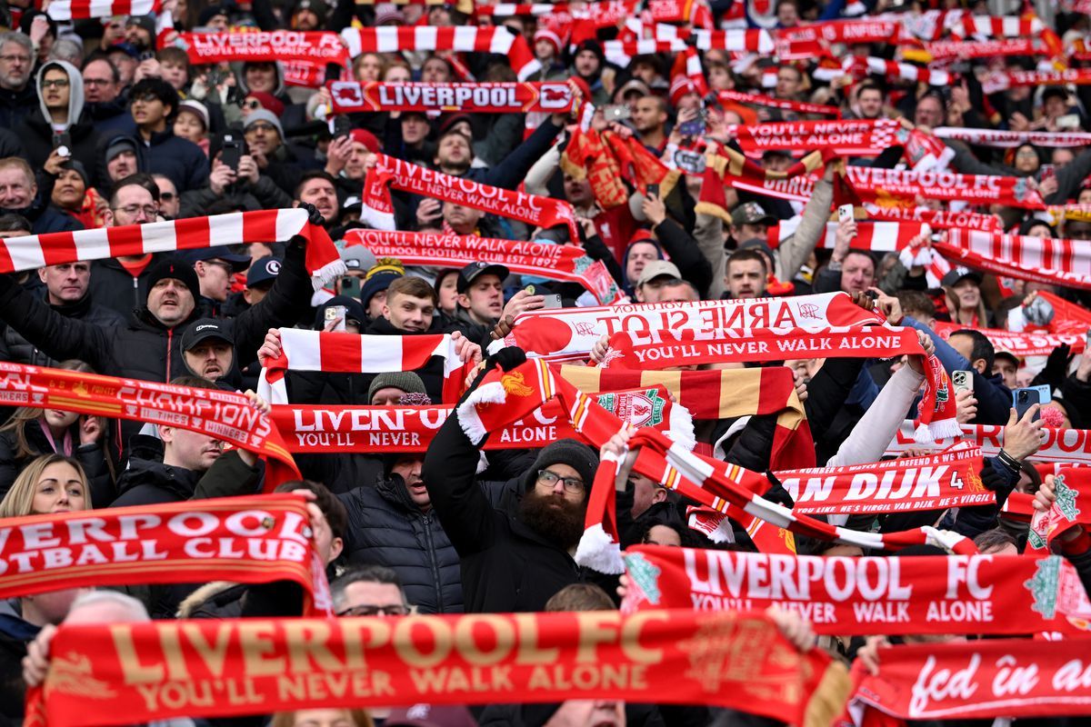 Wolverhampton Wanderers FC vs Liverpool FC at Molineux Stadium
