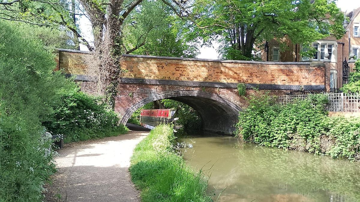 Let's Walk - Oxford to Wolvercote Village Circular Canalside Walk