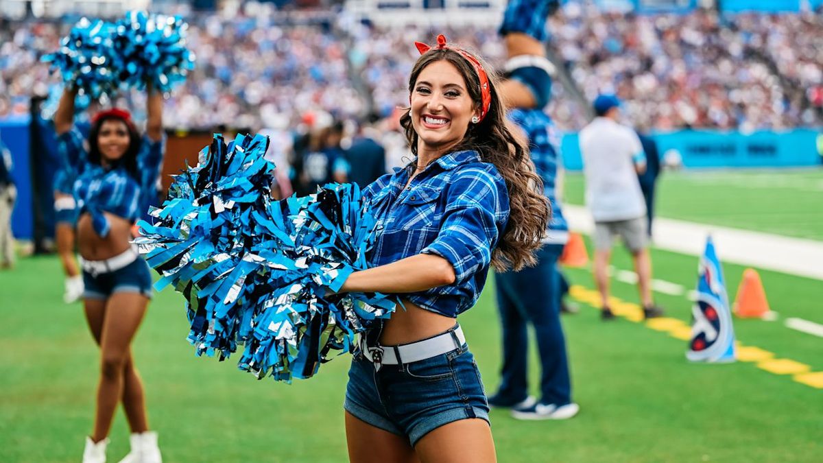 Premium Tailgate Party: Tennessee Titans vs. New England Patriots