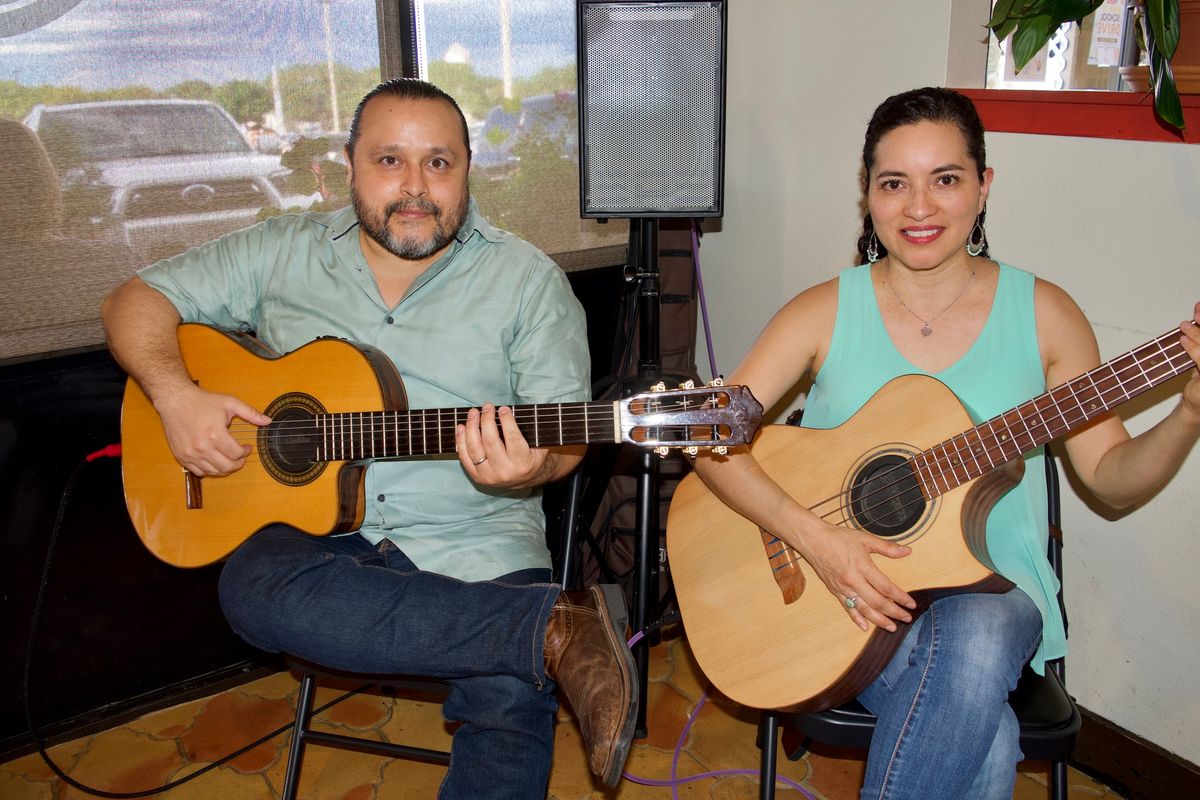 Jorge & Nicole at Las Fontanas on Walnut