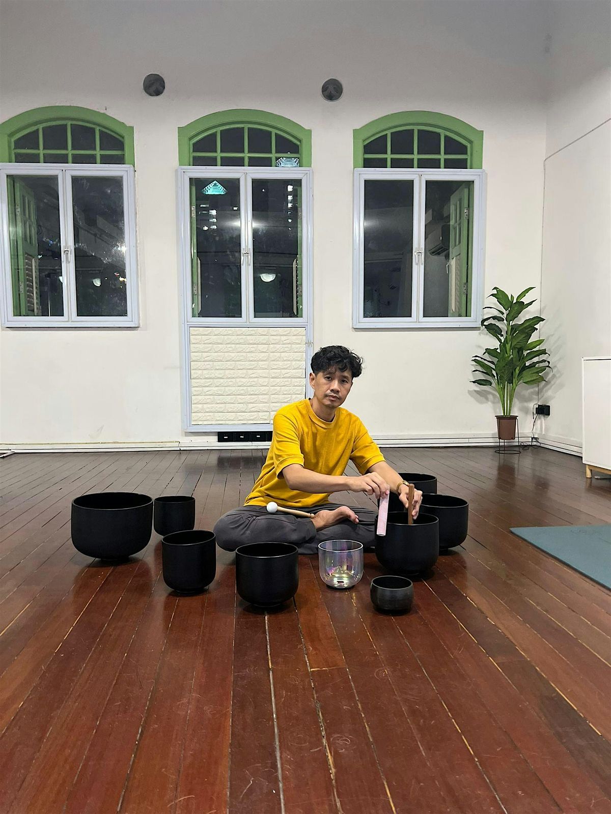 Sound Bath featuring Clear Crystal Bowls (3rd Octave) - Powerful Tones