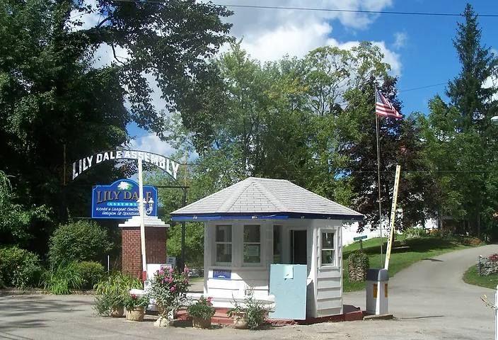 Mediumship Weekend Event in Lily Dale, NY with Stacy Schuerman and Stacie Tatera 