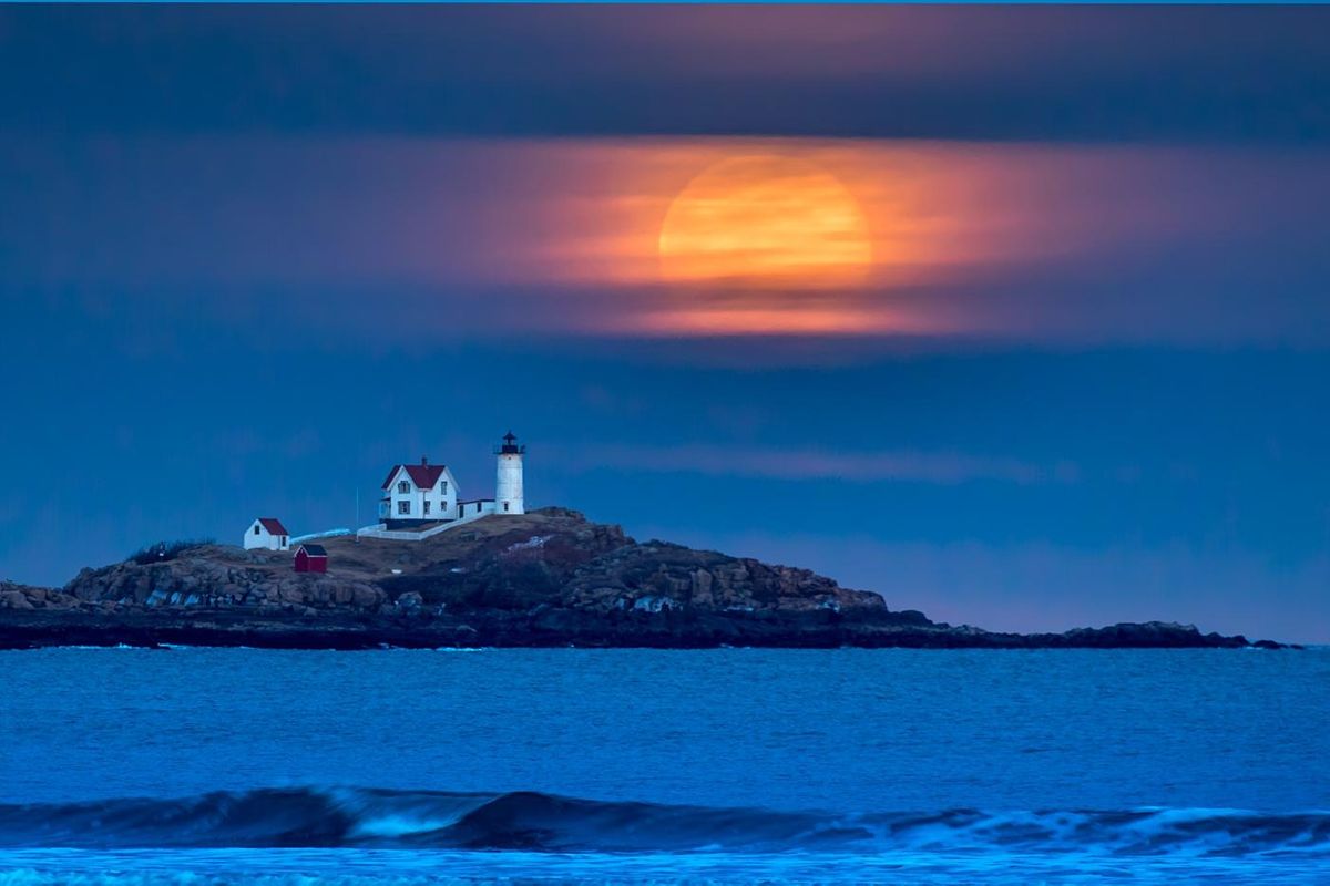 Moon & The Maine Coast