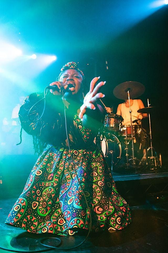TOSHIN live in Berlin!!!! THE Dublin based soul funk band!