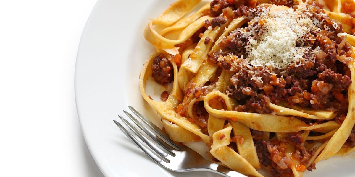 Viva Italia hands on cooking class ! Spaghetti Ragu from scratch