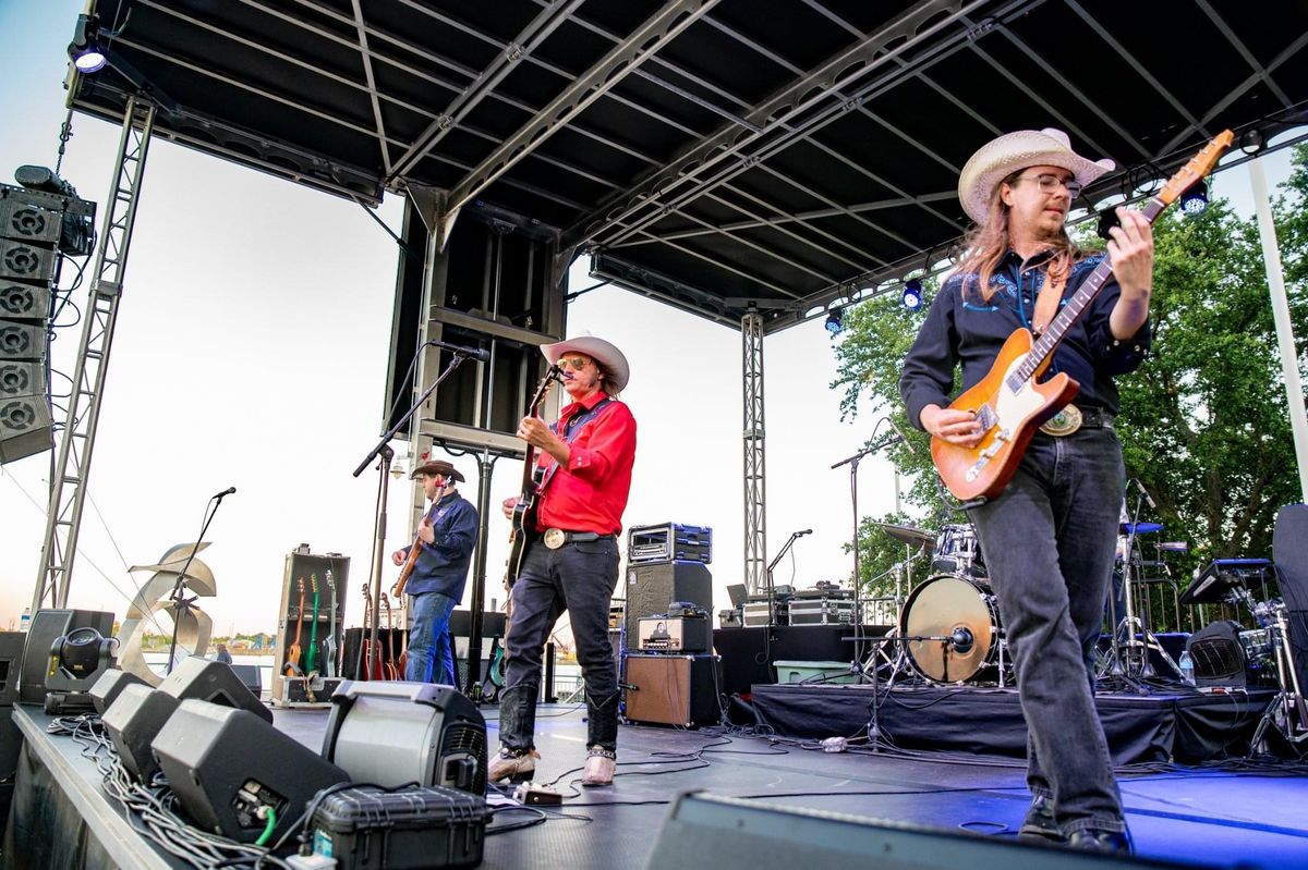 Smokey Jones and The 3 Dollar Pistols at Atlanta Motor Speedway