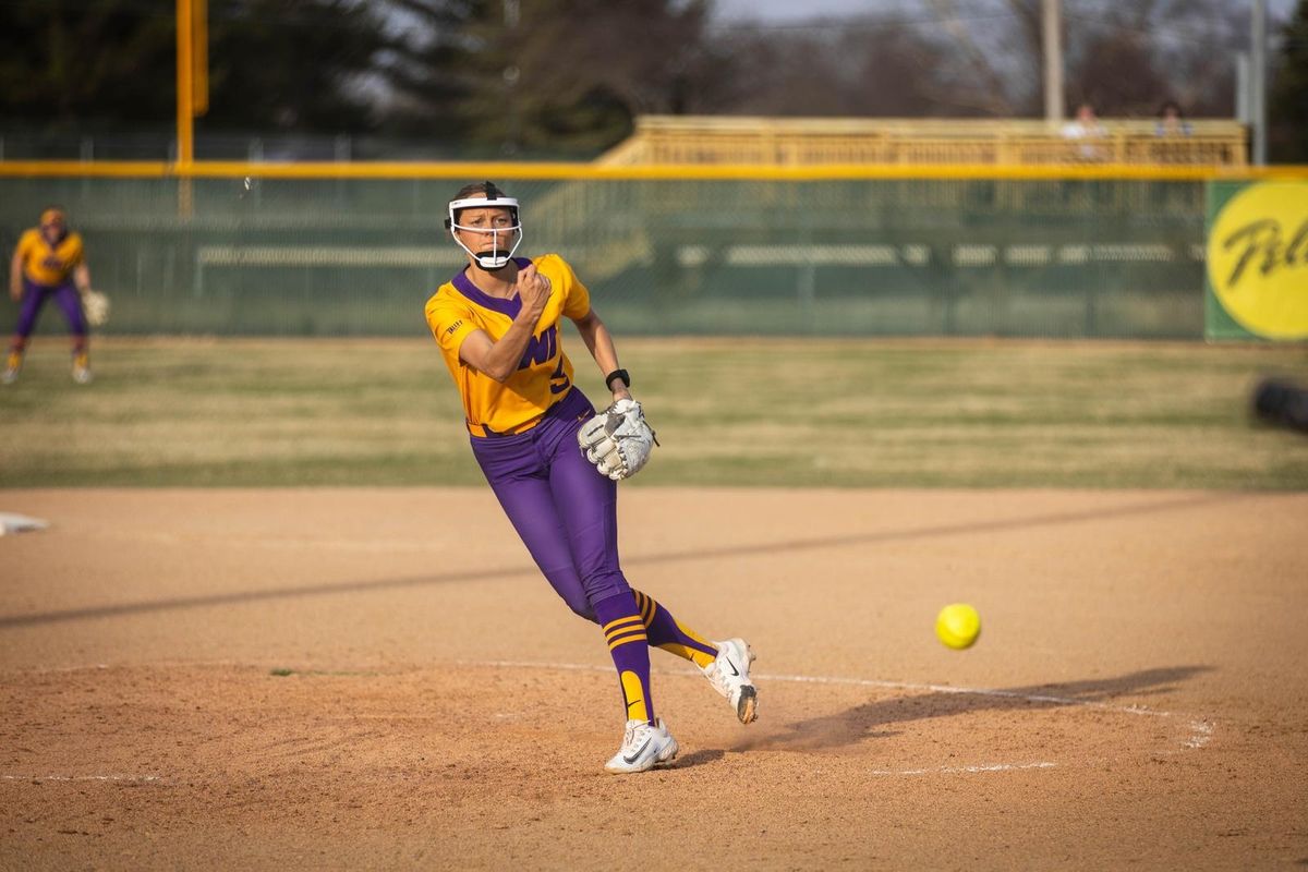 Parking Illinois State Redbirds at Valparaiso Beacons Womens Basketball