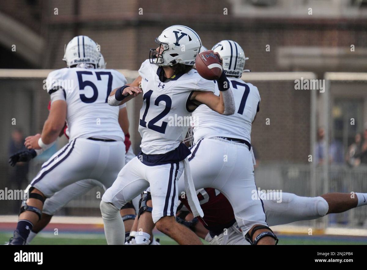 Yale Bulldogs at Penn Quakers Football