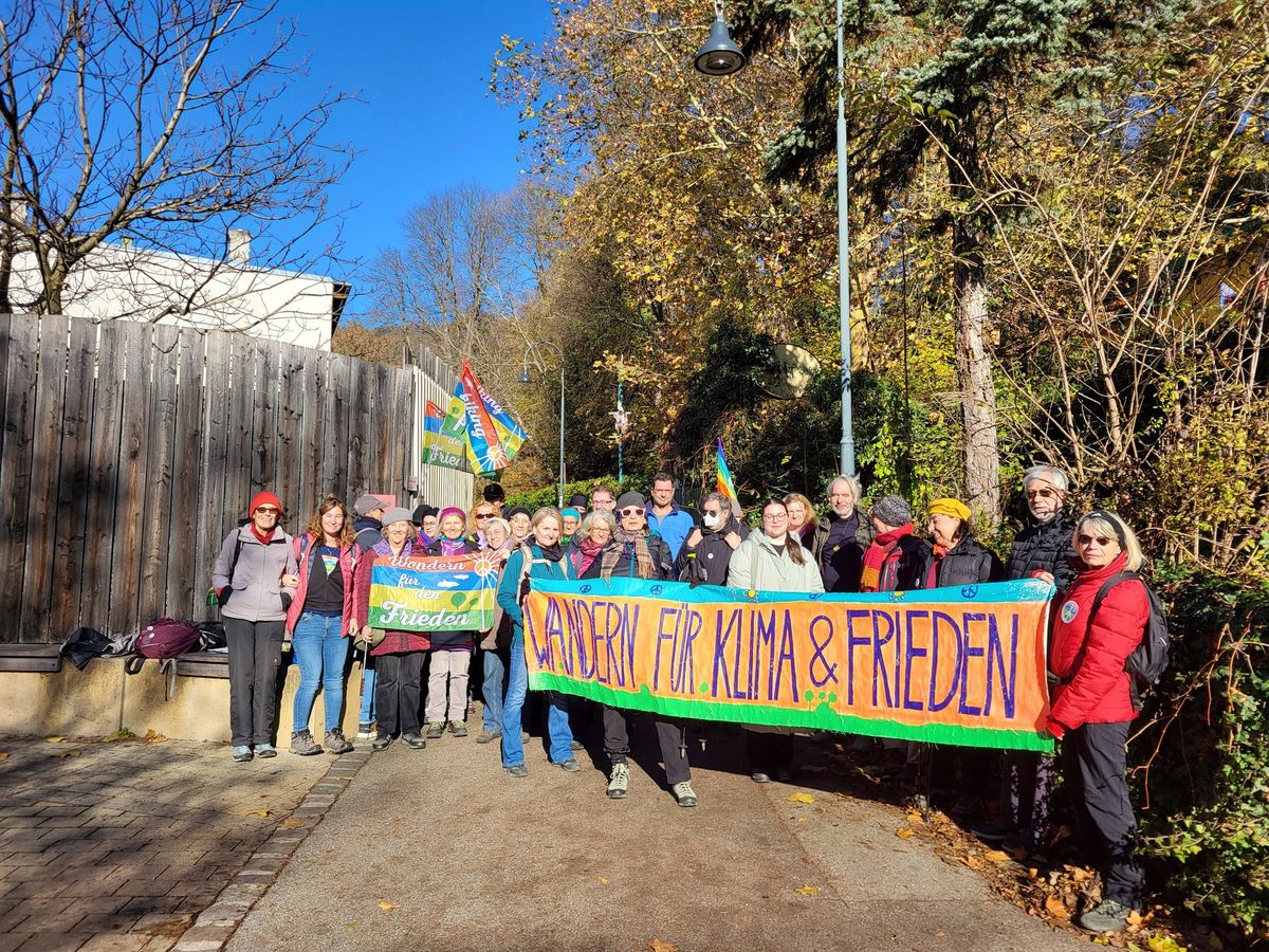 Wandern f\u00fcr den Frieden am Stadtwanderweg 4