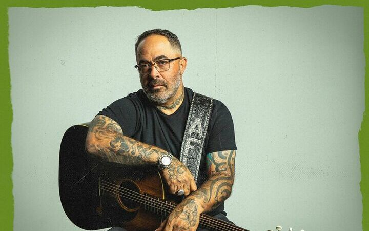 Aaron Lewis at Coffee Butler Amphitheater