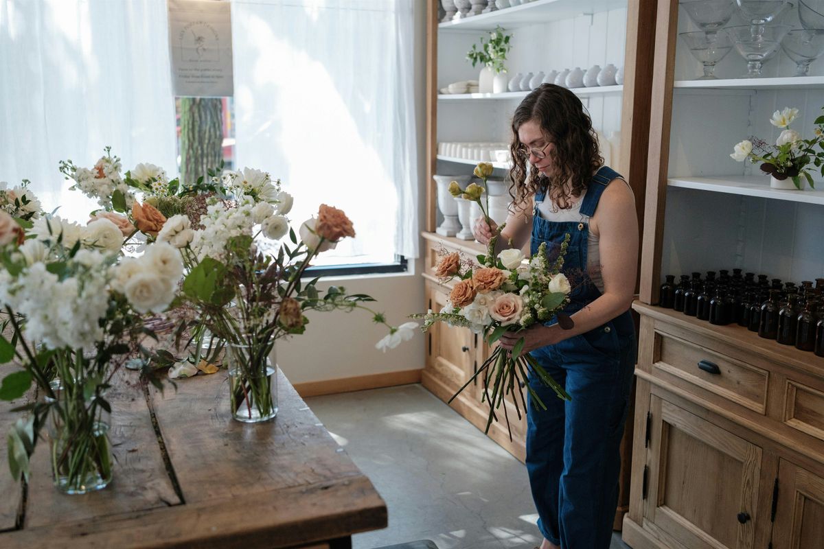 Holiday Floral Centerpiece Class