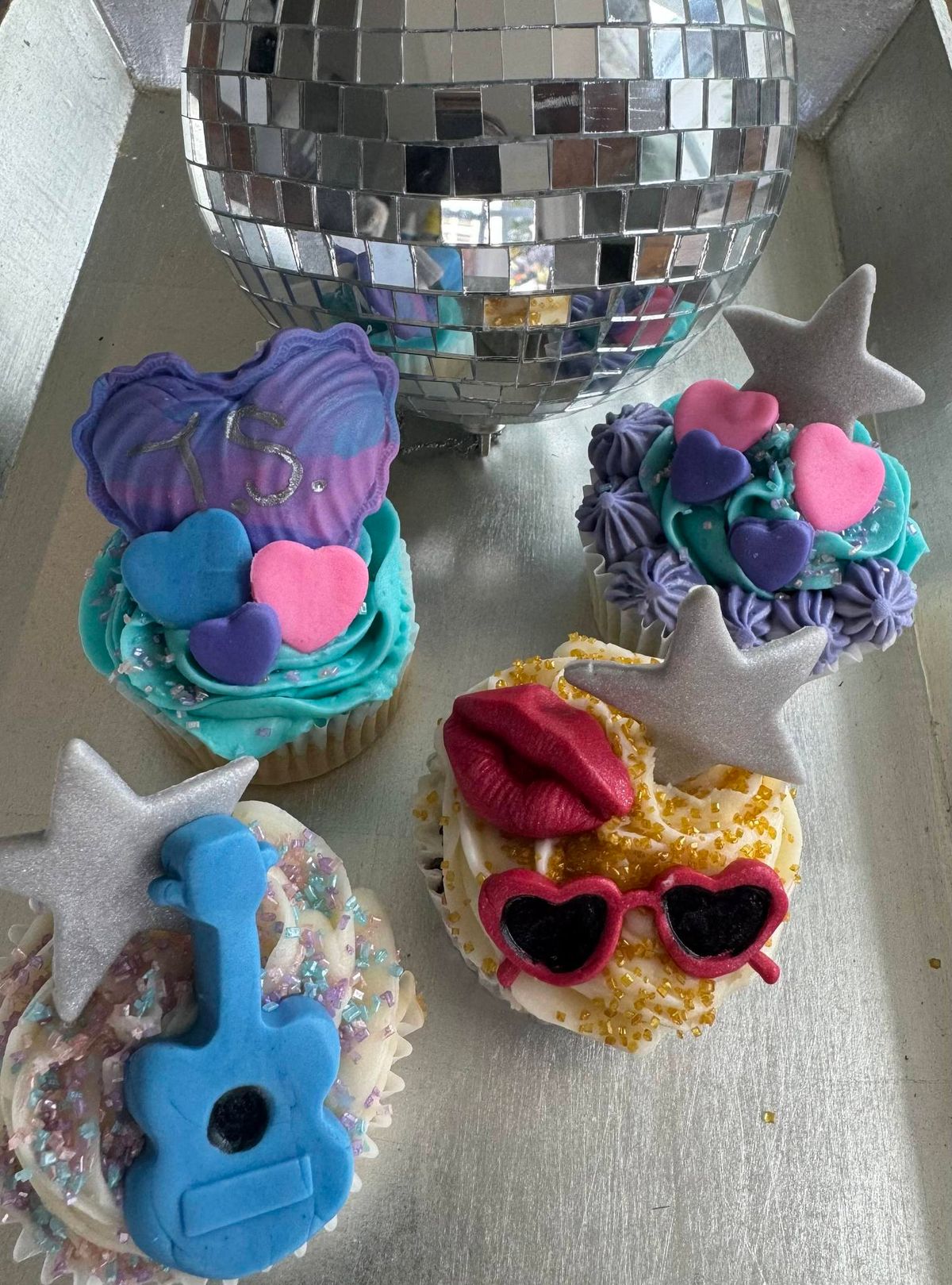 "In My Cupcake Era" Decorating Class