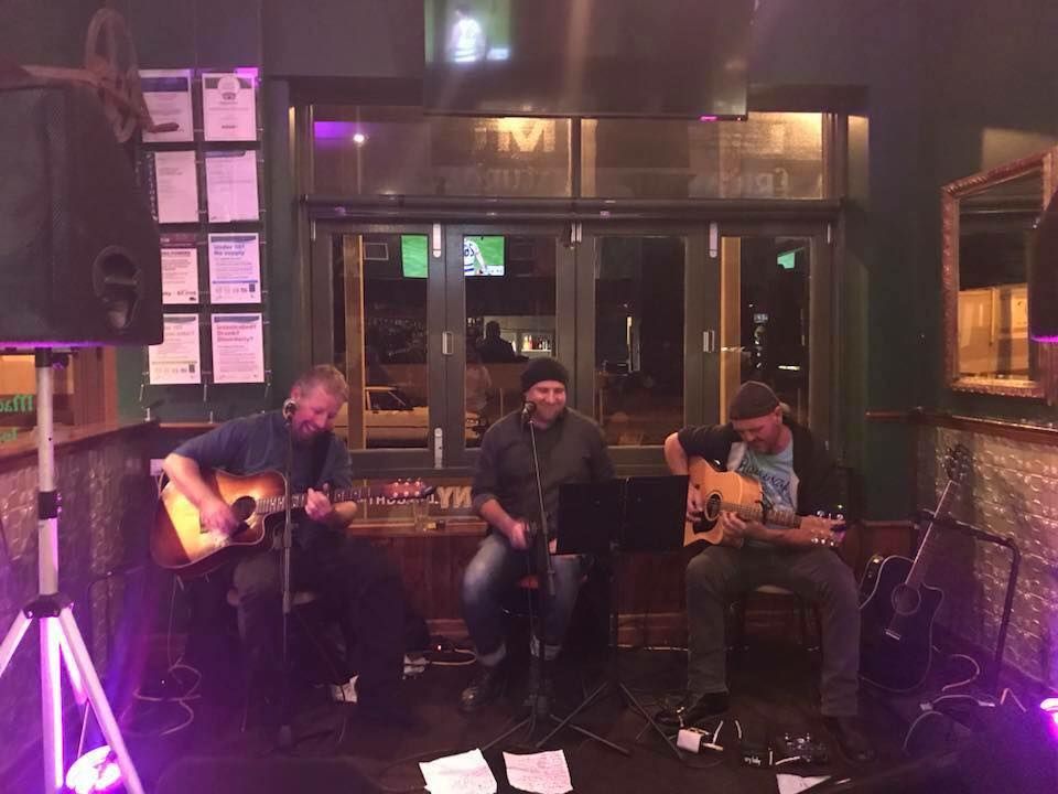 3\u2019s Company at the Commercial Hotel - Broadford