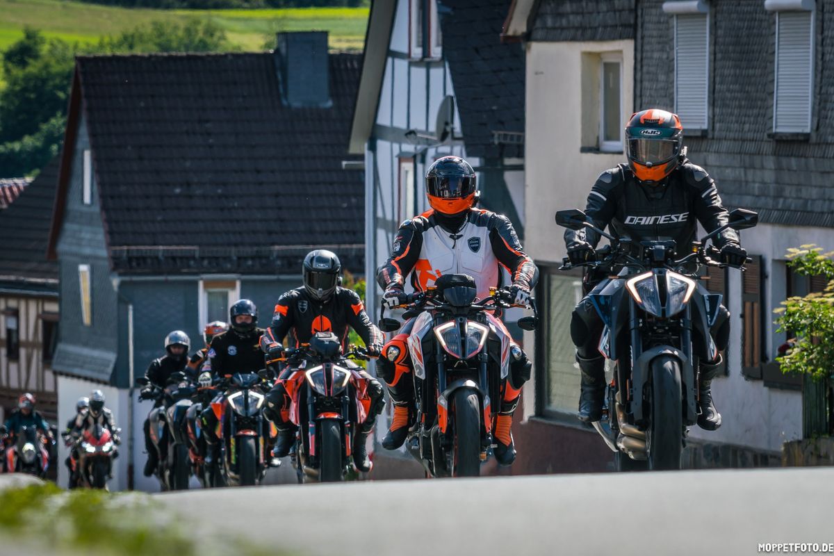 10. KTM 1290 Super Duke Treffen