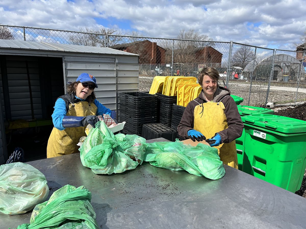 Earth Matter Compost Learning Center: A Master Composter Volunteer Activity