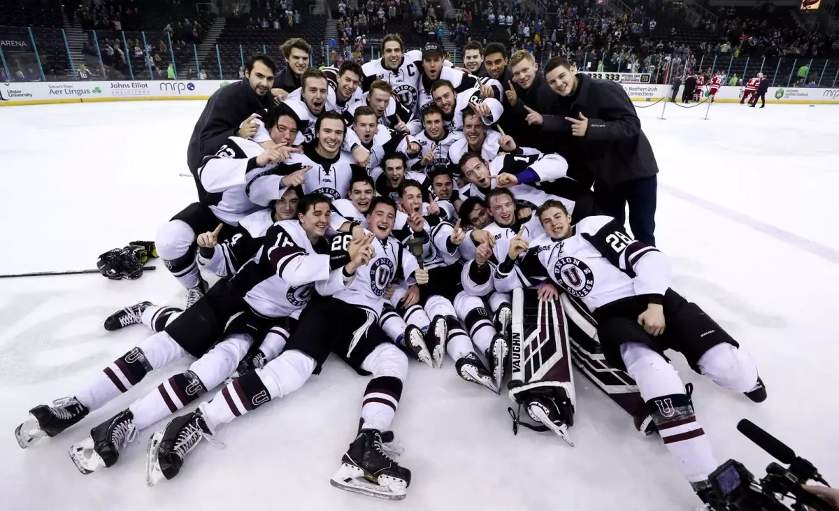 Union College Dutchmen at Boston University Terriers Mens Hockey