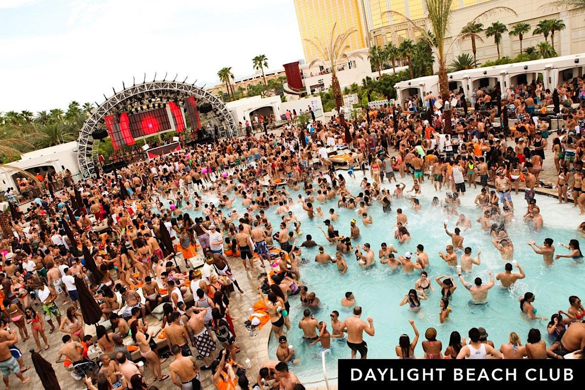 HIP HOP POOL PARTY AT DAYLIGHT (LADIES FREE DRINKS)