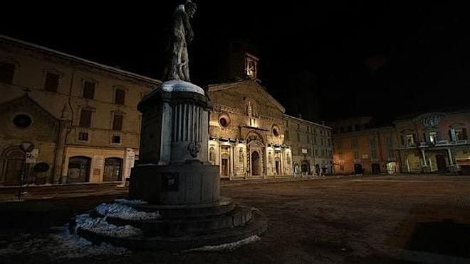 Reggio Emilia segreta, curiosa e misteriosa by Night