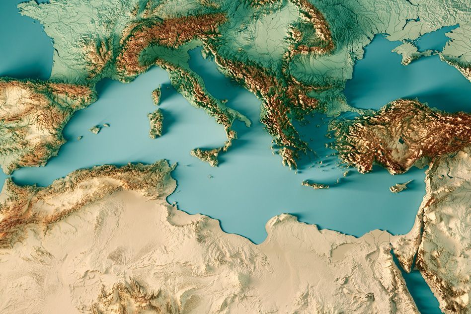 Challenging the complexity of the Mediterranean region system