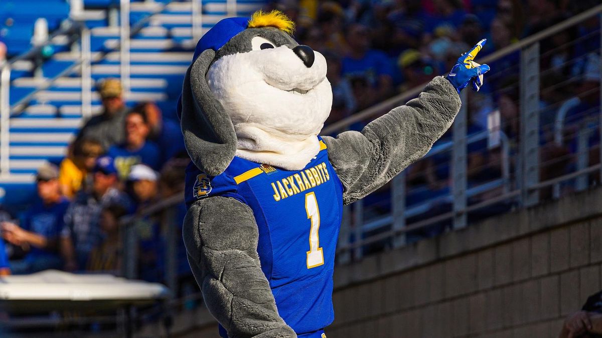 Parking North Dakota State Bison at South Dakota State Jackrabbits Wrestling