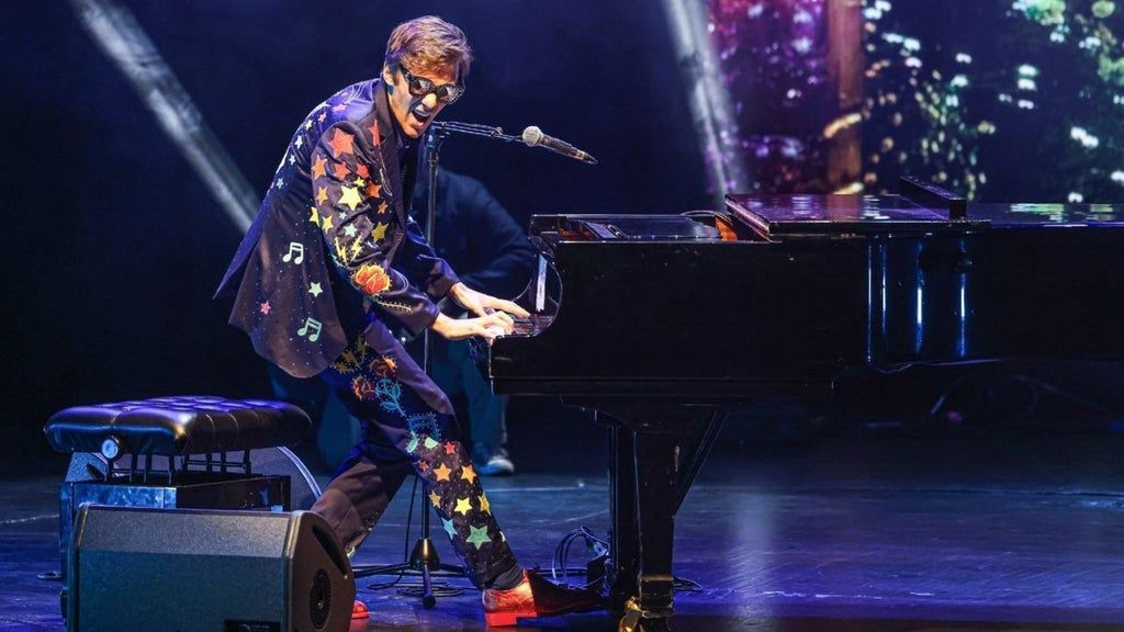 Sir El Tom - World's #1 Elton Tribute