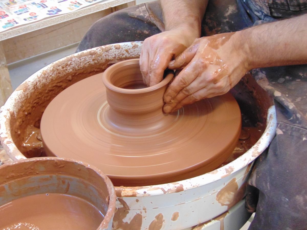 Ceramics: throwing and tiles taster (may)