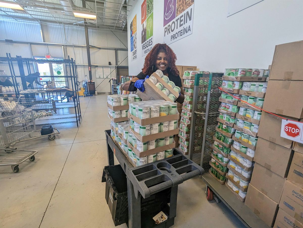 Volunteer at CitySquare Food Pantry