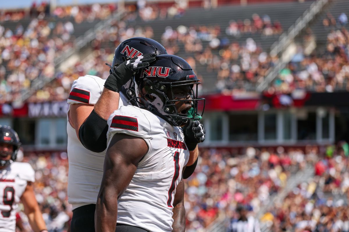 Northern Illinois Huskies at Ball State Cardinals Football