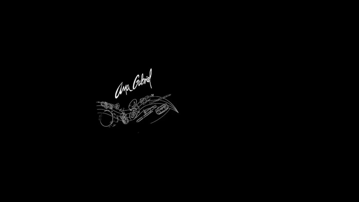 Ana Gabriel in Estero