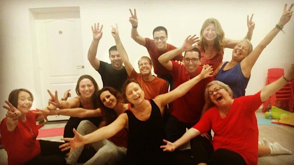 Baile, juegos y risoterapia