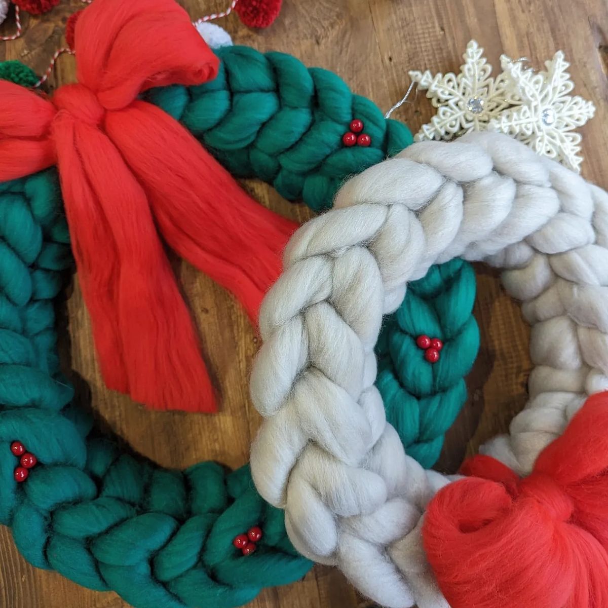 Knitted Christmas Wreath