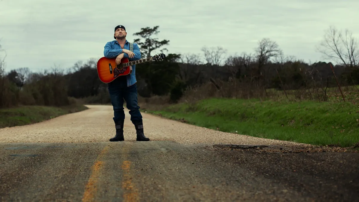 Charlie Farley, Austin Martin, Cody Parks and The Dirty South in Saginaw